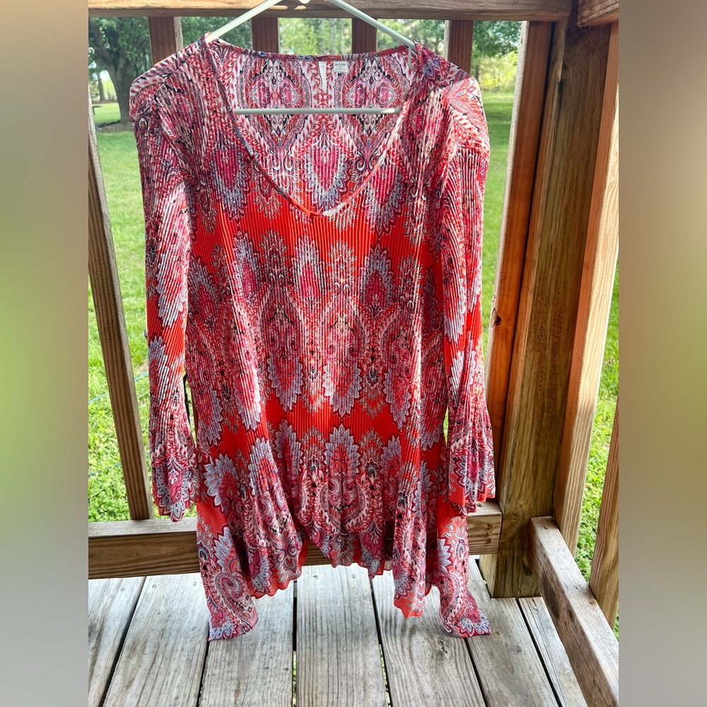 Cato Plus Size Accordion Pleat Top Size 18/20W